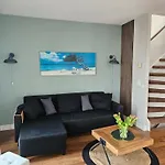Den Haus Homestay