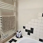 Den Haus Alloggio in famiglia *