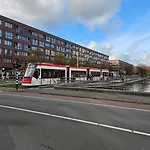 Den Haus * Haag