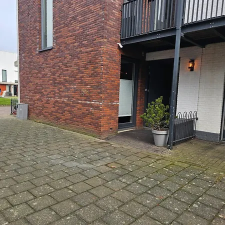Den Haus Privatunterkunft