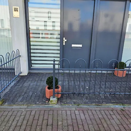 Den Haus Privatunterkunft