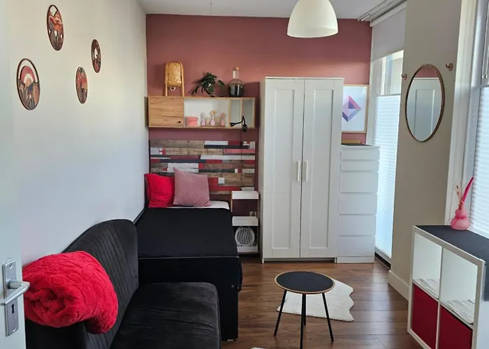 Den Haus ホームステイ