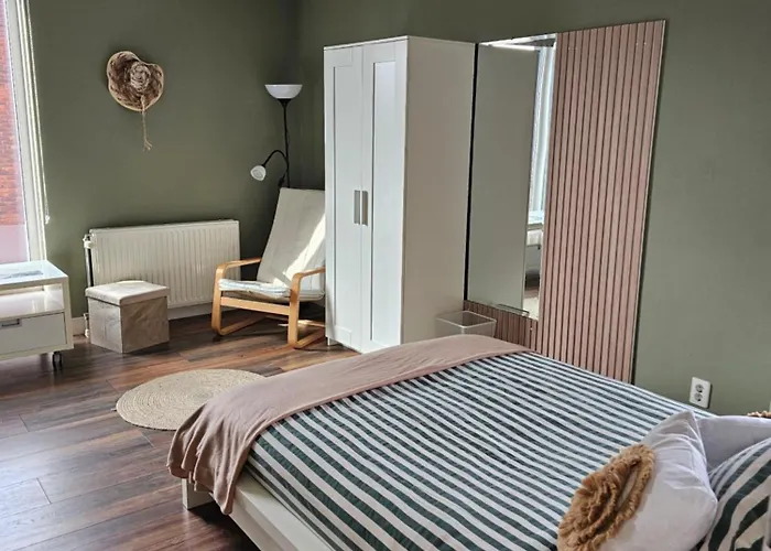 ホームステイ Den Haus