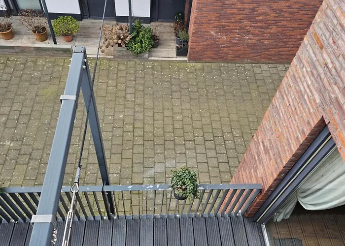 Den Haus ホームステイ