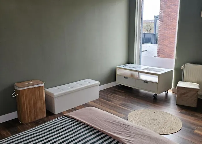 ホームステイ Den Haus